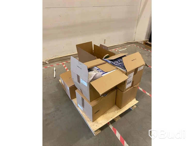 Tejplåda 0203 + Låda med etikettrullar + Arosafe säkerhetspåse + En kaktus i papp